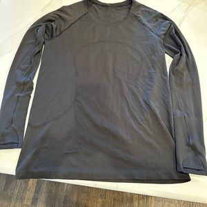 Swiftly tech 2.0 long sleeve, size 12, black